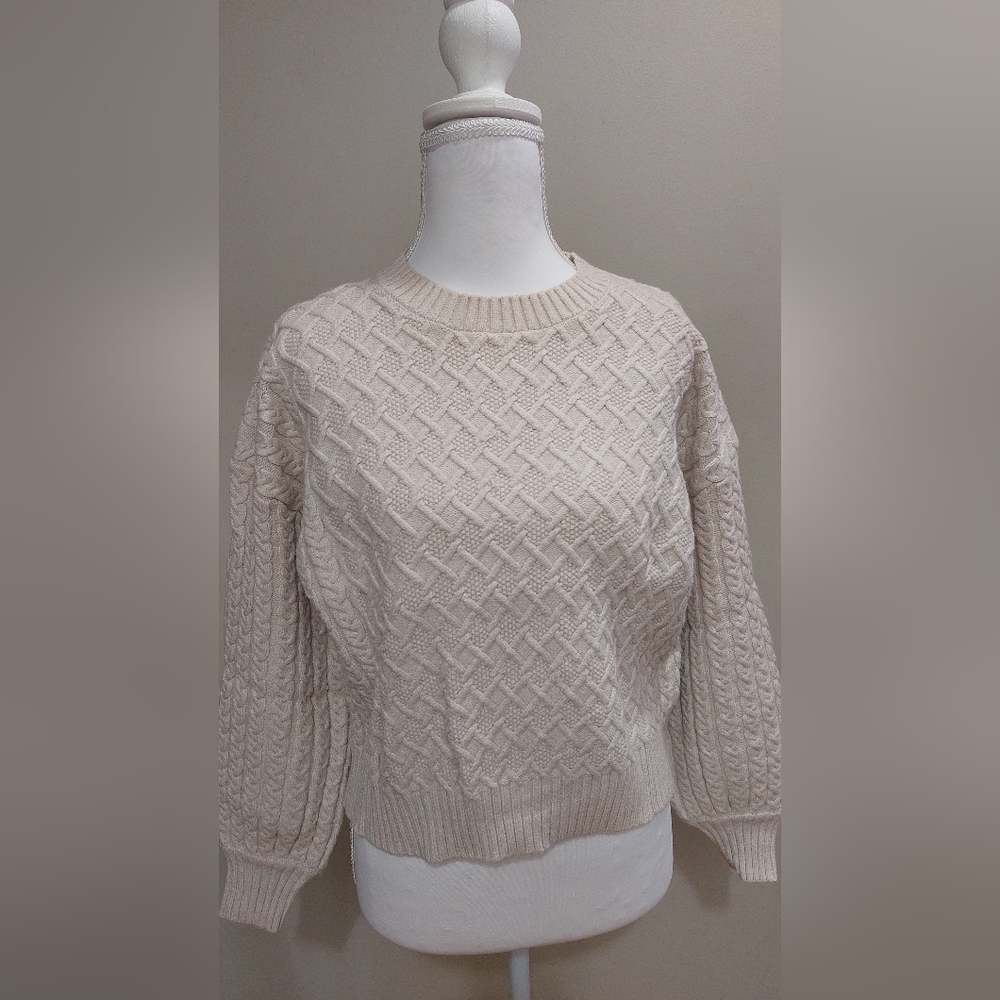 Tahari Beige Textured Knit Sweater